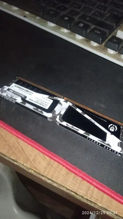 Memória RAM PICHAU GAMING 8GB DDR4
