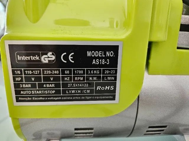 Mini Compressor Intertek 1/6 HP para pintura aerógrafo novo com acessórios - Foto 5