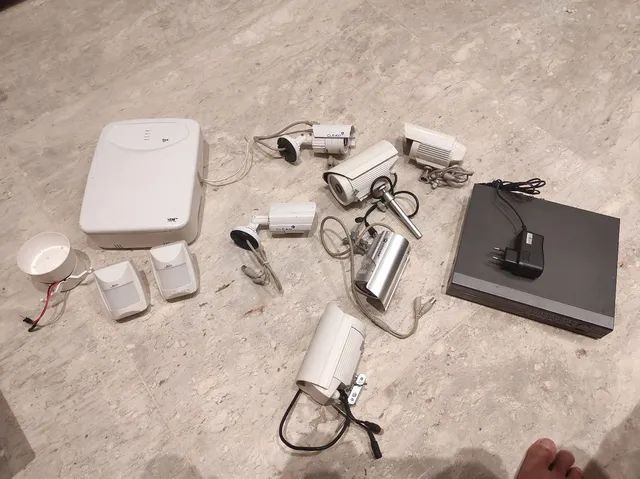Kit segurança 6 cameras + DVR + kit alarme prenseça