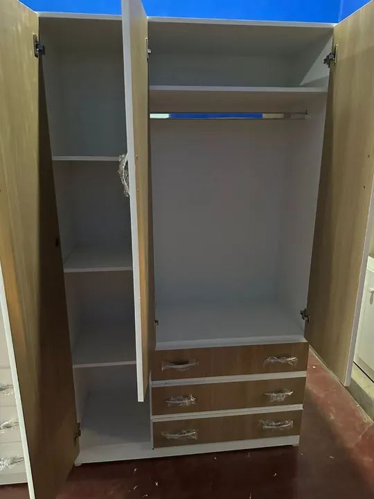 MINI CLOSET 3 PORTAS.64352822122241121