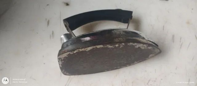 Ferro De Passar Roupa Antiguidade década 60/70 - Foto 3