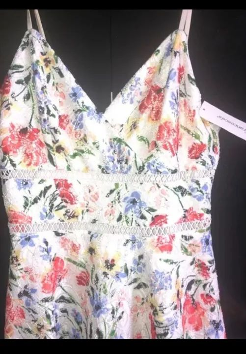 Vestido Floral Branco - Foto 2