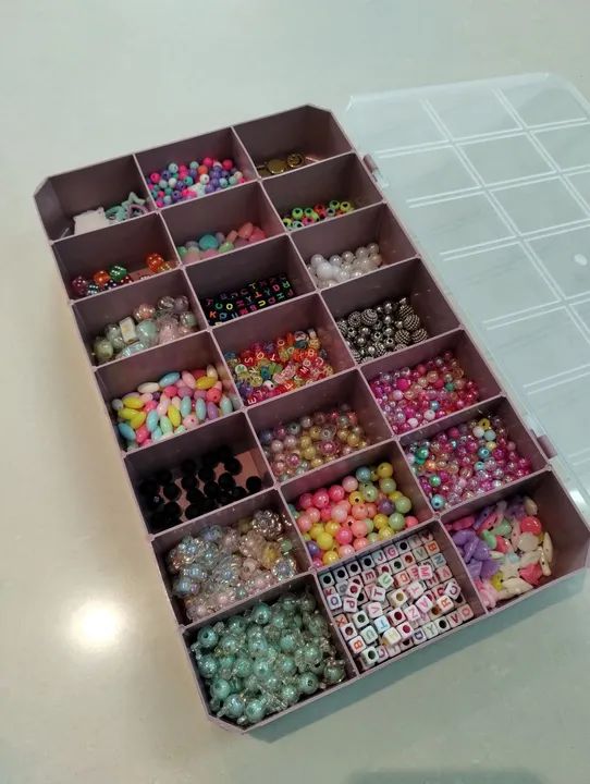 Kit de miçangas para fazer pulseiras e colares - Foto 2