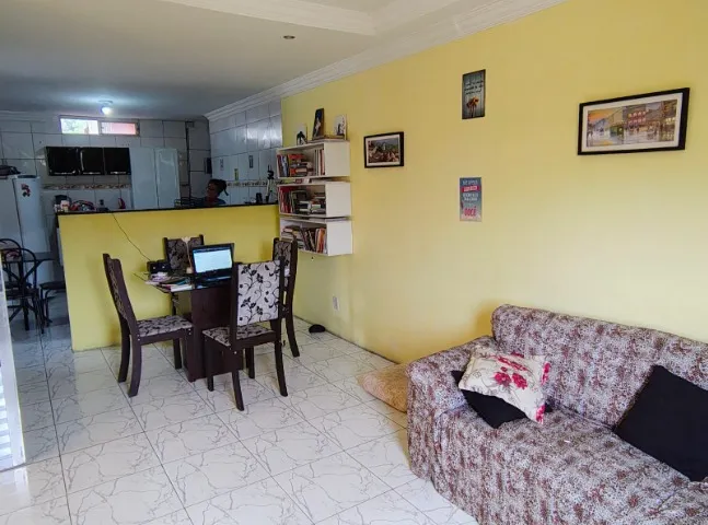 Casa 2/4 + Cobertura c/ Quarto e Sala