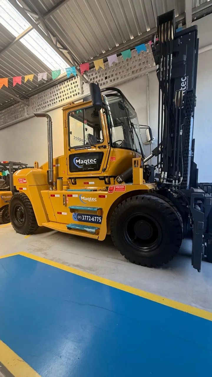 Locação de Empilhadeira 16 toneladas  - Foto 3