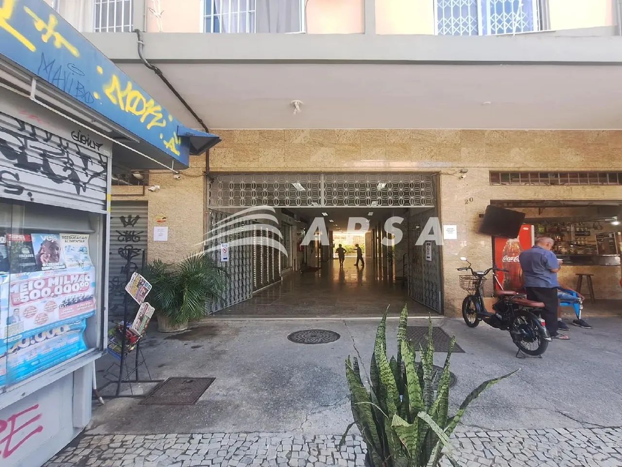 LOJA GALERIA BOTAFOGO. LOCALIZADA EM UMA GALERIA NO CORAÇÃO DE BOTAFOGO, ESSA LOJA DE MÉDI - Foto 2