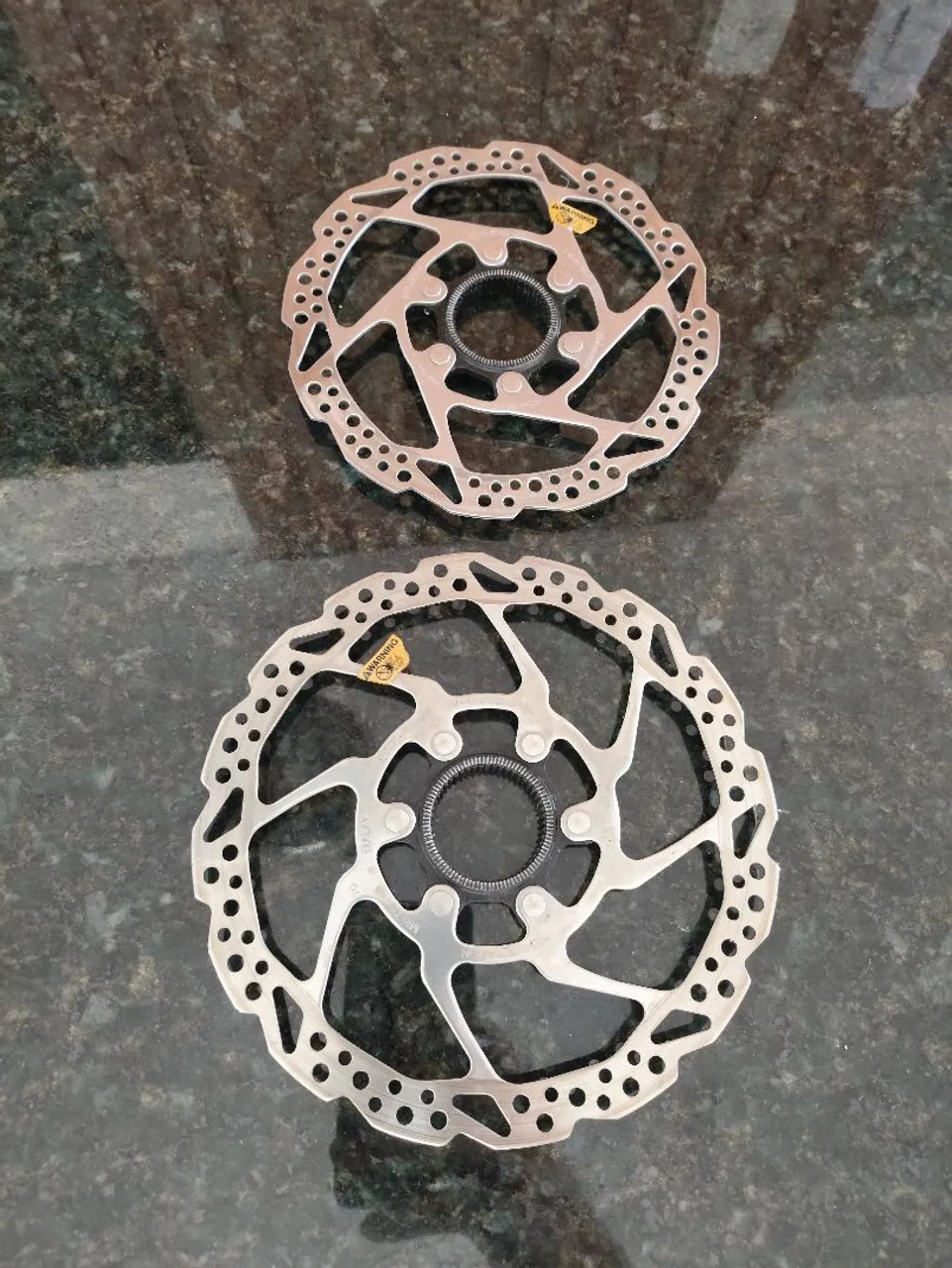 Par de Discos de Freio Shimano Original RT54