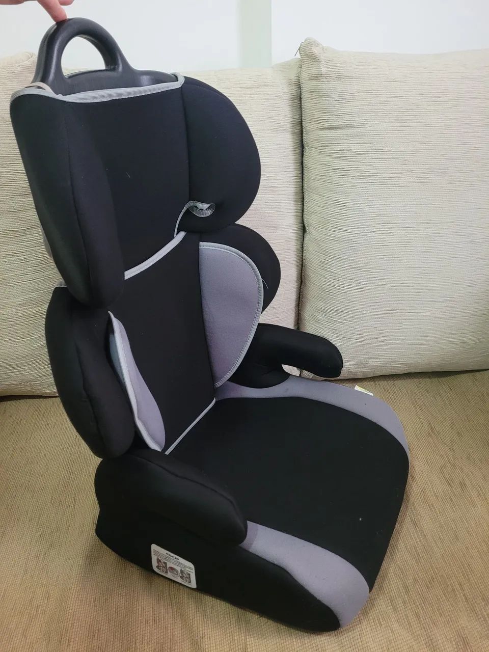 Assento elevatorio infantil para carro