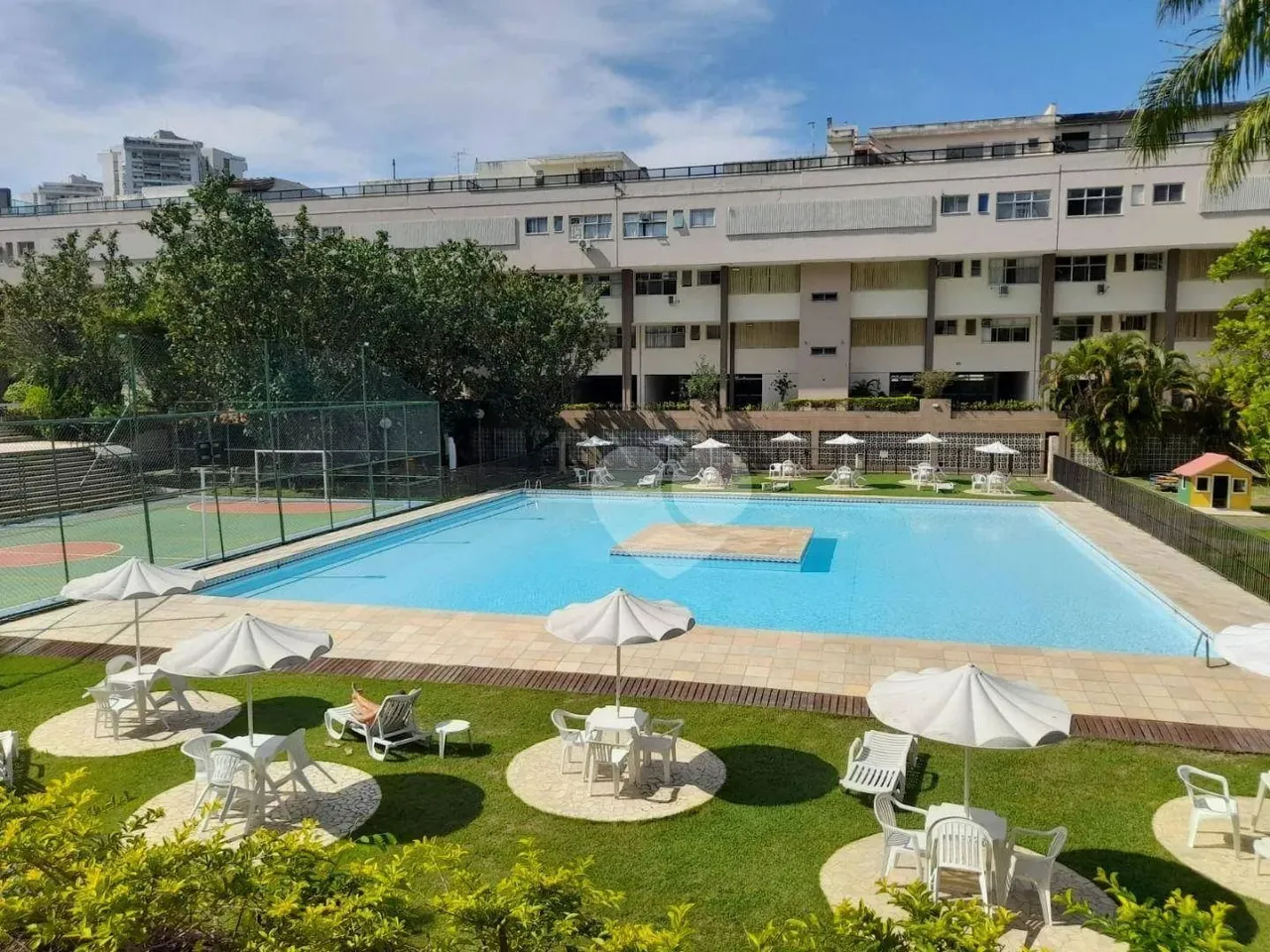 Cobertura com 4 dormitórios à venda, 242 m² por R$ 1.889.900,00 - Barra da Tijuca - Rio de