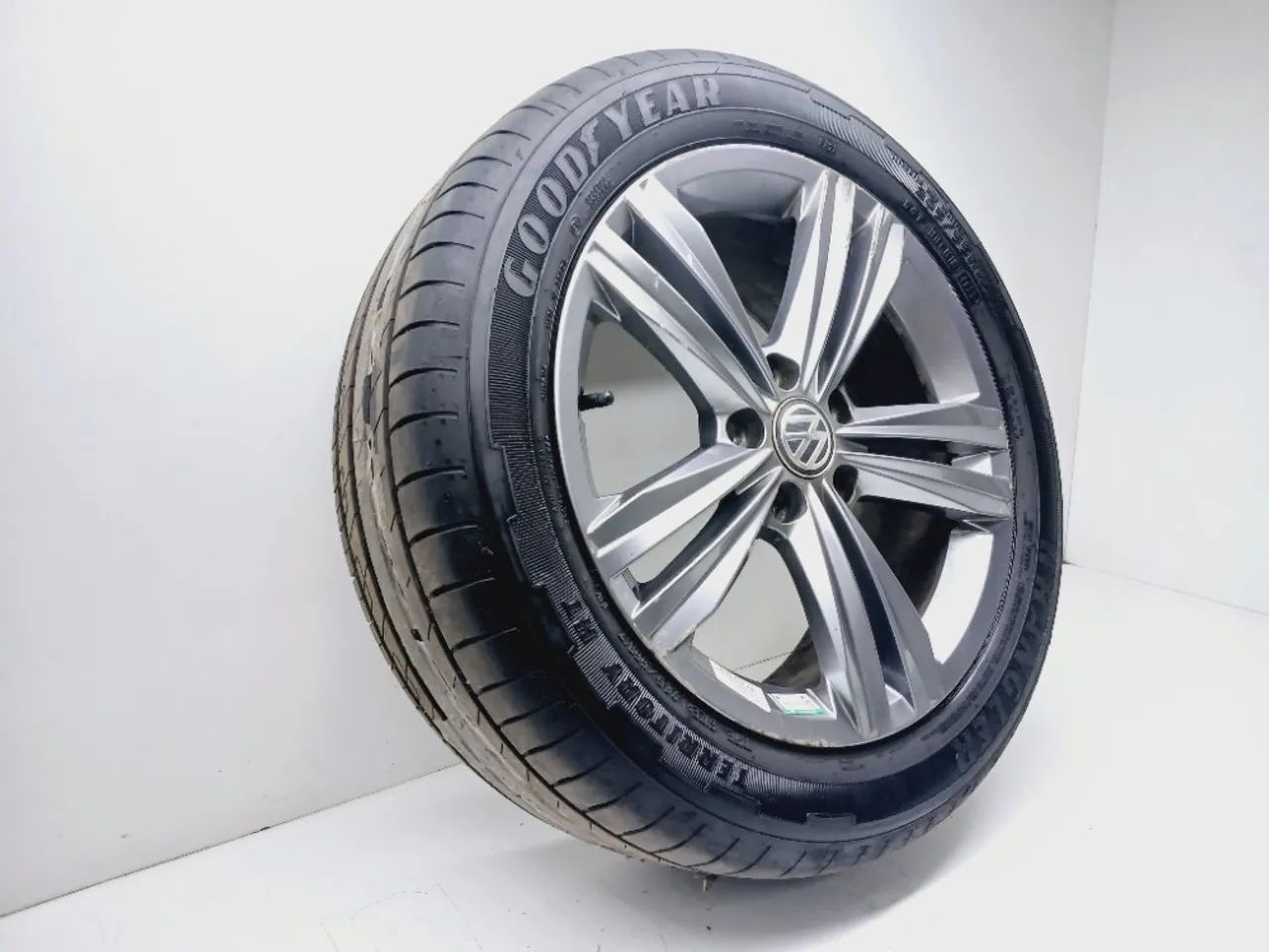 Roda Aro 17 205 55 Vw Jetta Tsi 1.4 2019 5GM601025T - Foto 2
