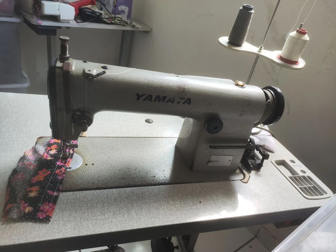 Máquina de Costura Industrial Yamata