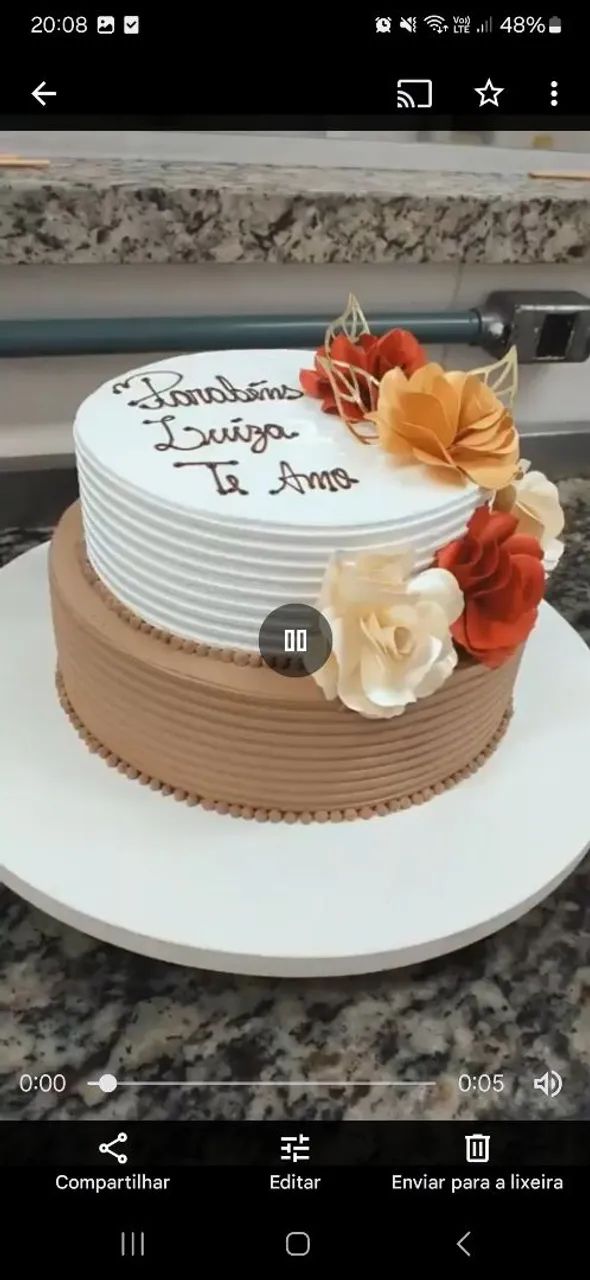 Bolos de aniversário e casamento 