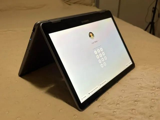 Chromebook Plus V2