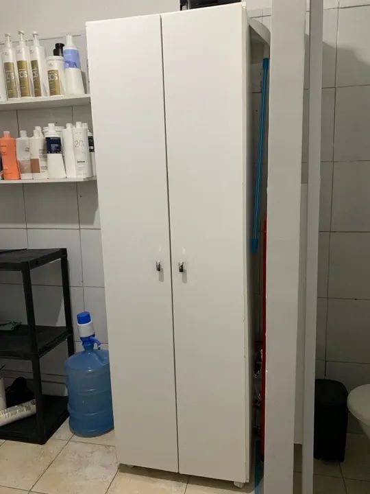 Armário multiuso branco 