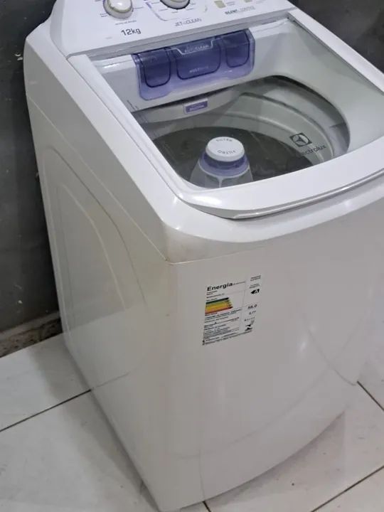 Máquina de Lavar Roupa Electrolux 12kg Branca - Foto 2