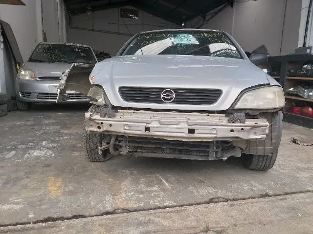 Sucata Venda De Peças Chevrolet Astra 2000 1.8 8v - Foto 3