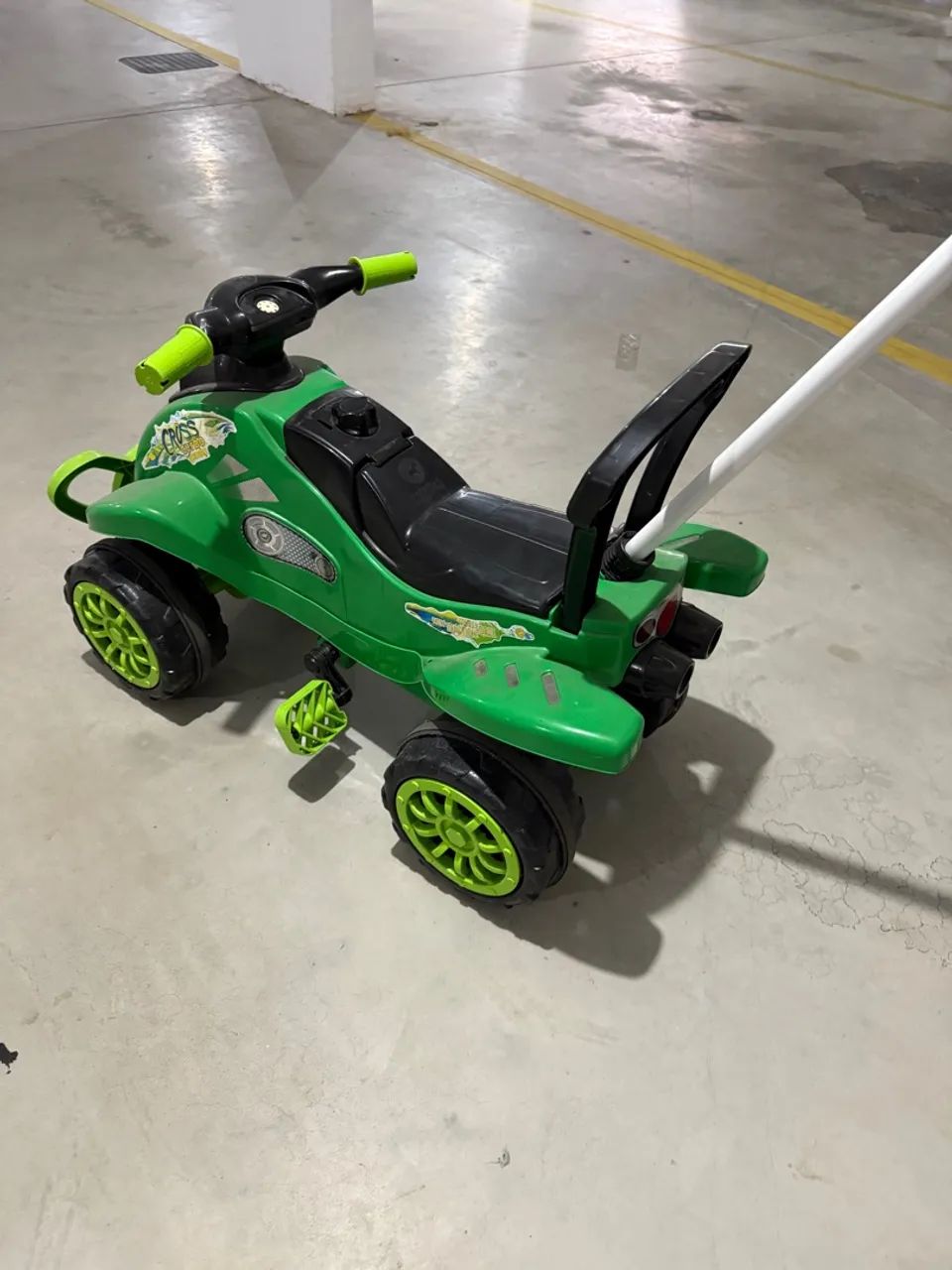 Motoca / Carro de brinquedo  - Foto 2