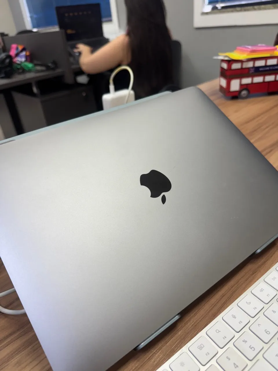 Amazon.com: Late 2020 Apple MacBook Pro with Apple M1 Chip