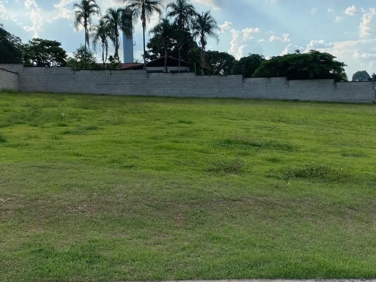 Terreno à venda em Sorocaba, com 1083.39 m², Condomínio Saint Patrick