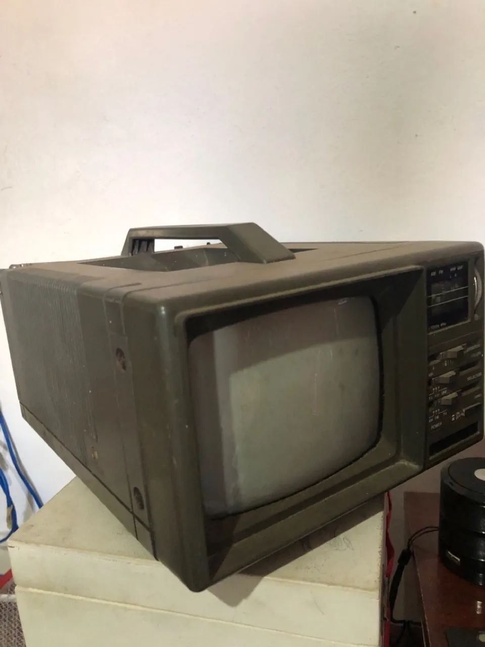 Rádio Tv antiga  - Foto 3
