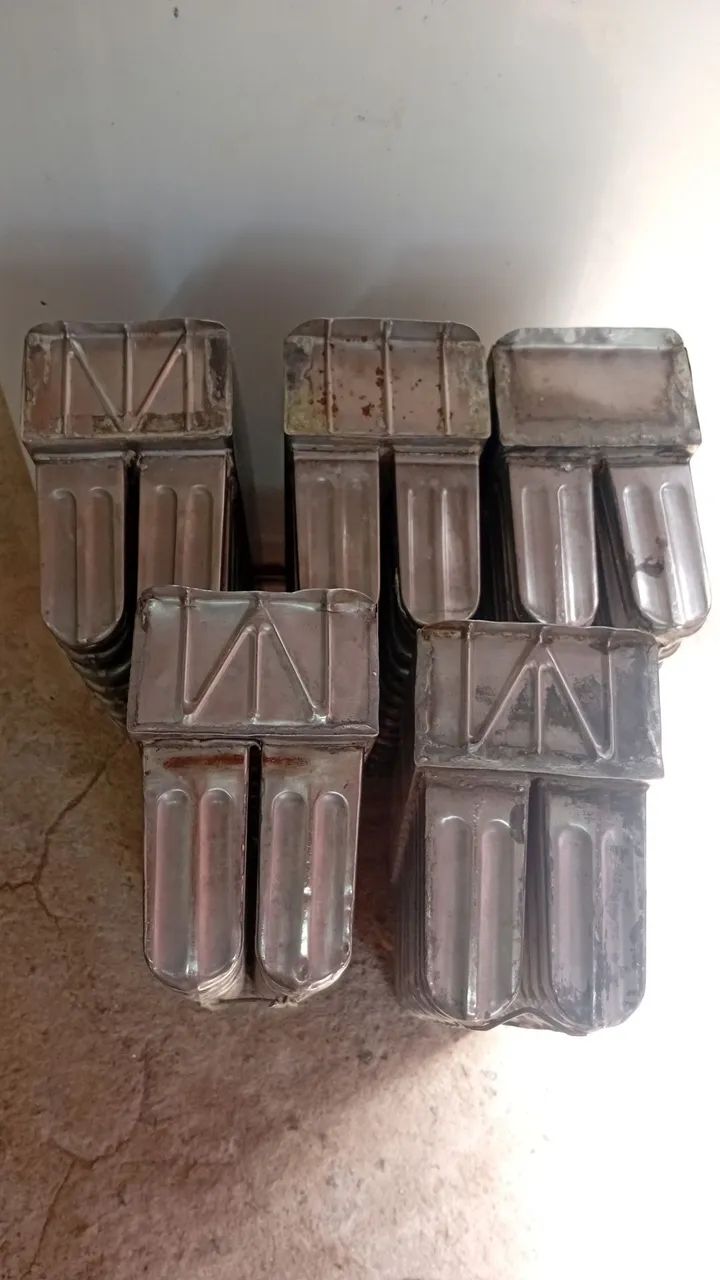 Vendo 5 Formas de picolé em aço 500 cada