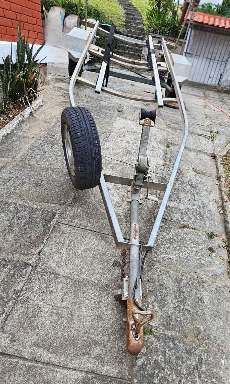 Vendo carreta para barco Odne   