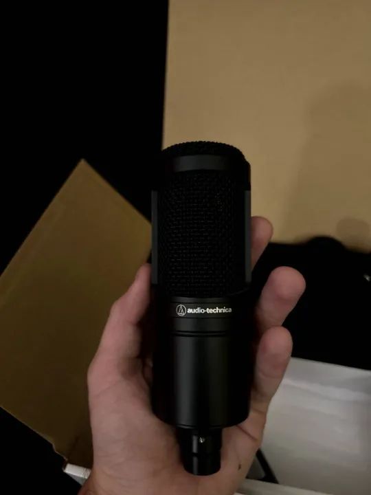 Microfone Condensador Audio Technica AT2020 Profissional na Caixa  - Foto 4