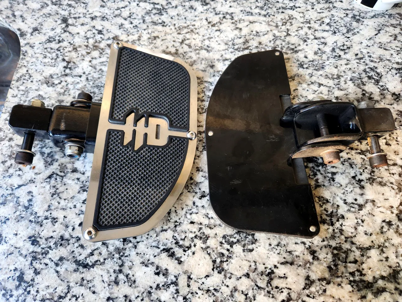 Pedaleiras plataforma traseira Harley Davidson original