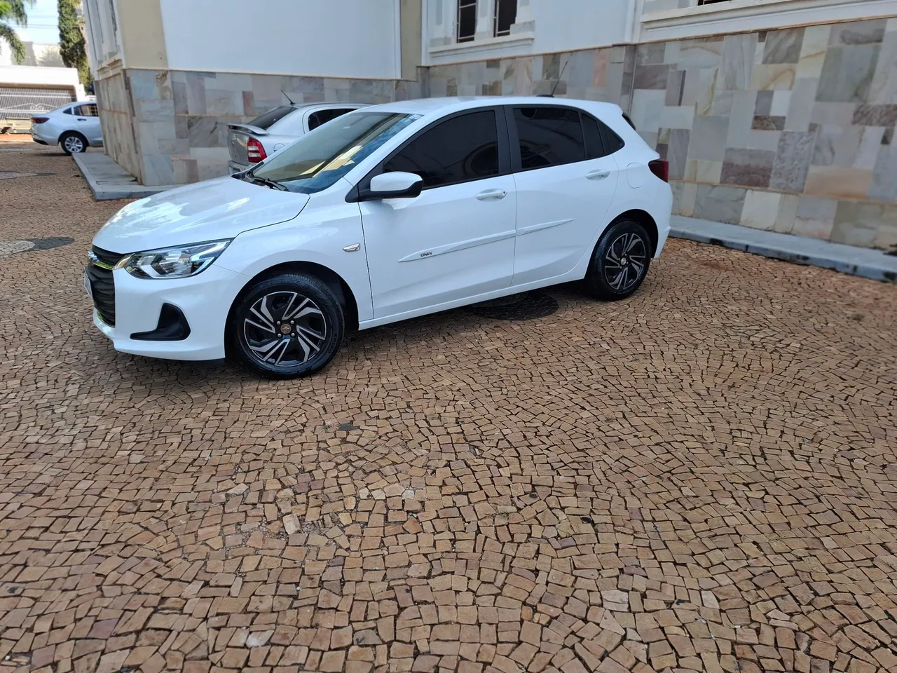 Onix Lt 1.0 turbo ano2023mod 2024