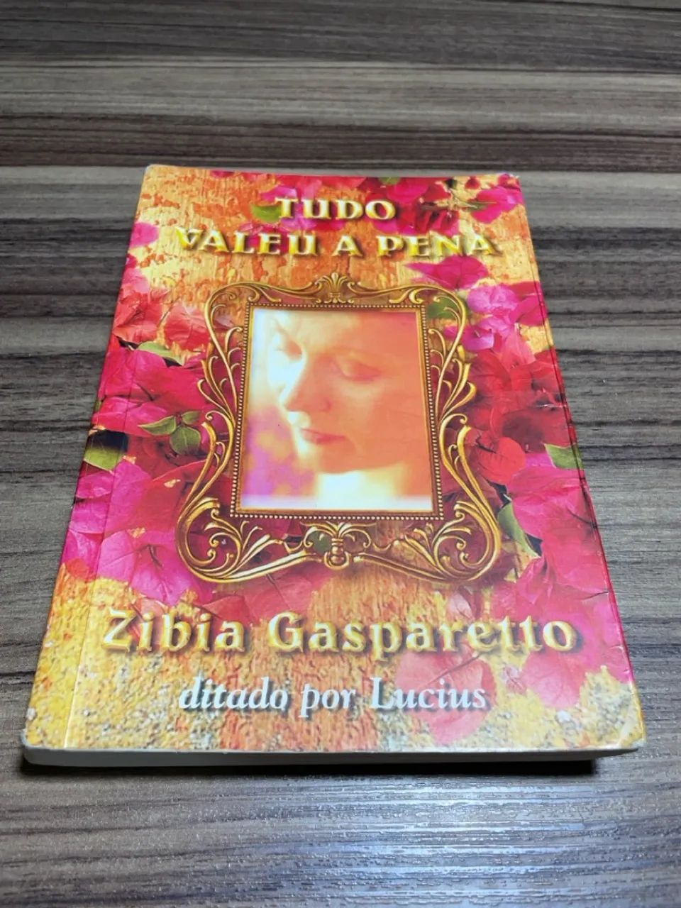 Livro Tudo Valeu a Pena - Foto 4