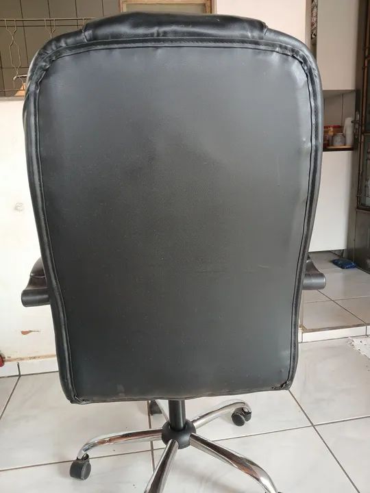 Cadeira de Escritório Giratória Presidente - Foto 5