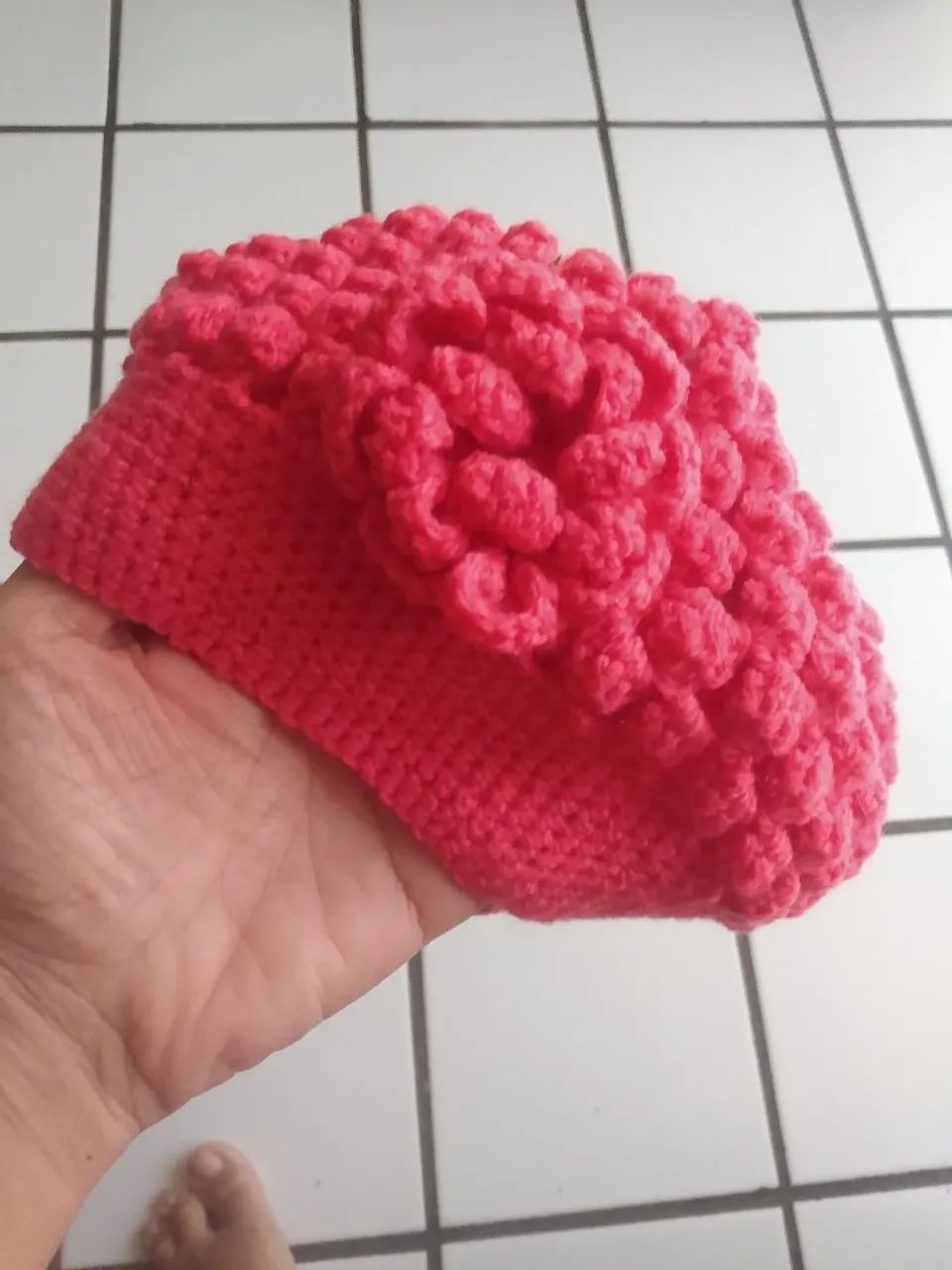 Touca de Crochê Rosa com Detalhes - Foto 2