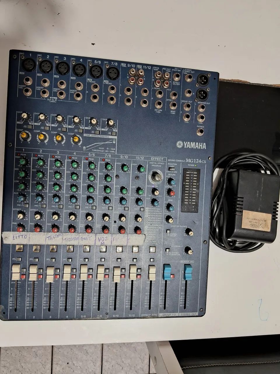 Mesa de Som Yamaha MG124CX - Foto 4