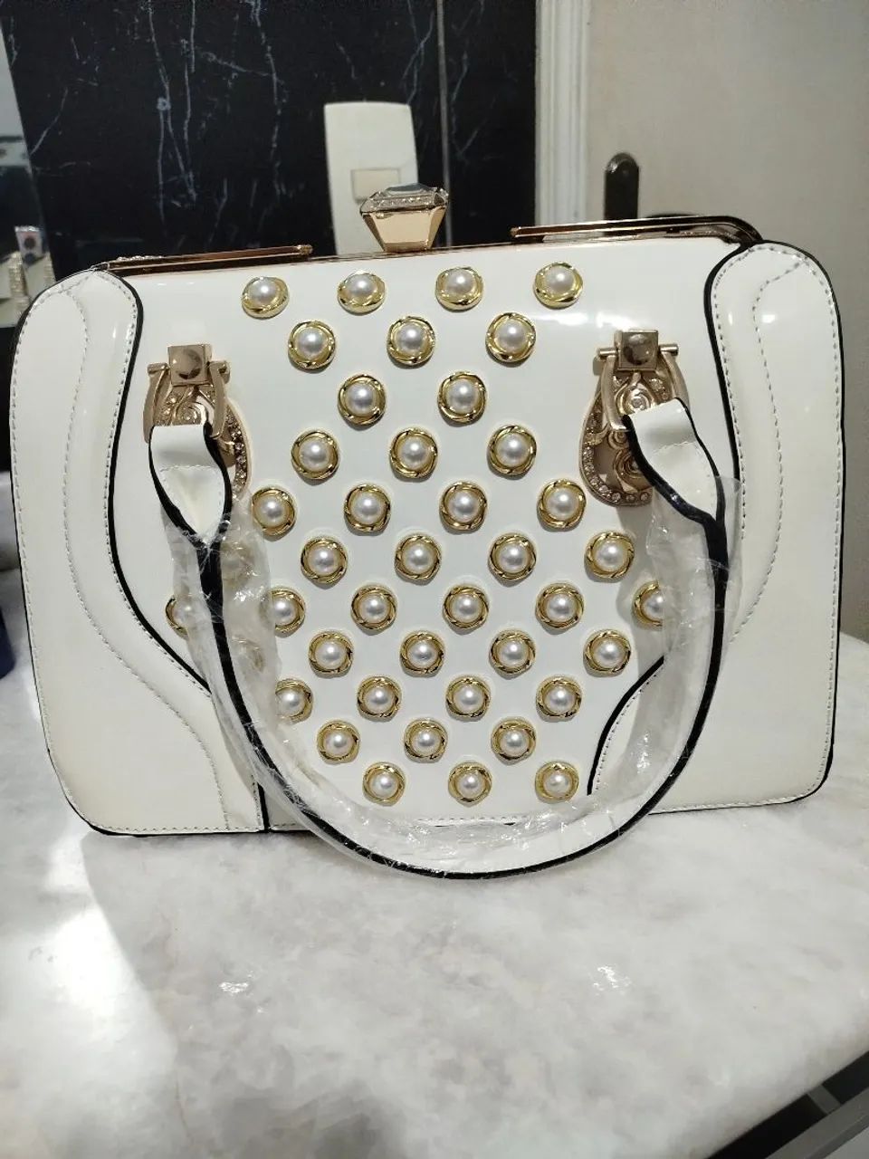 Vendo bolsa com carteira (aceito troca) - Foto 3