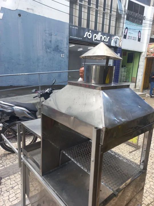 Carrosinha de espetinho toda nu inox pra vender logo  R$ 1200 - Foto 5