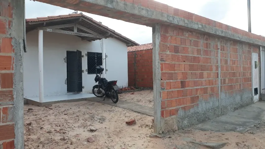 Aluga casa no simpicio dias em Parnaíba-PI