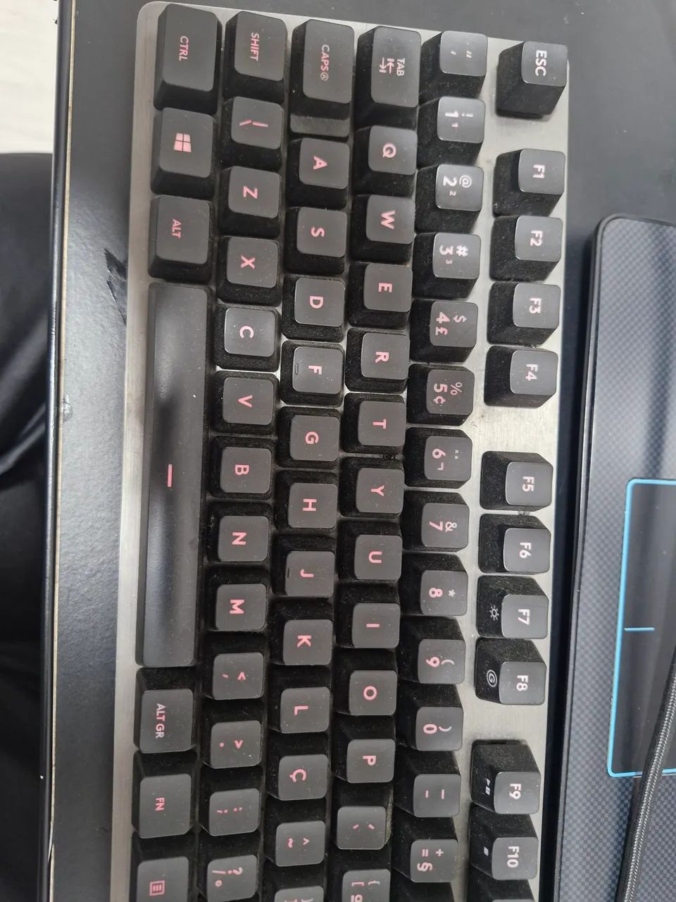 Teclado Logitech G413 mecânico  - Foto 4