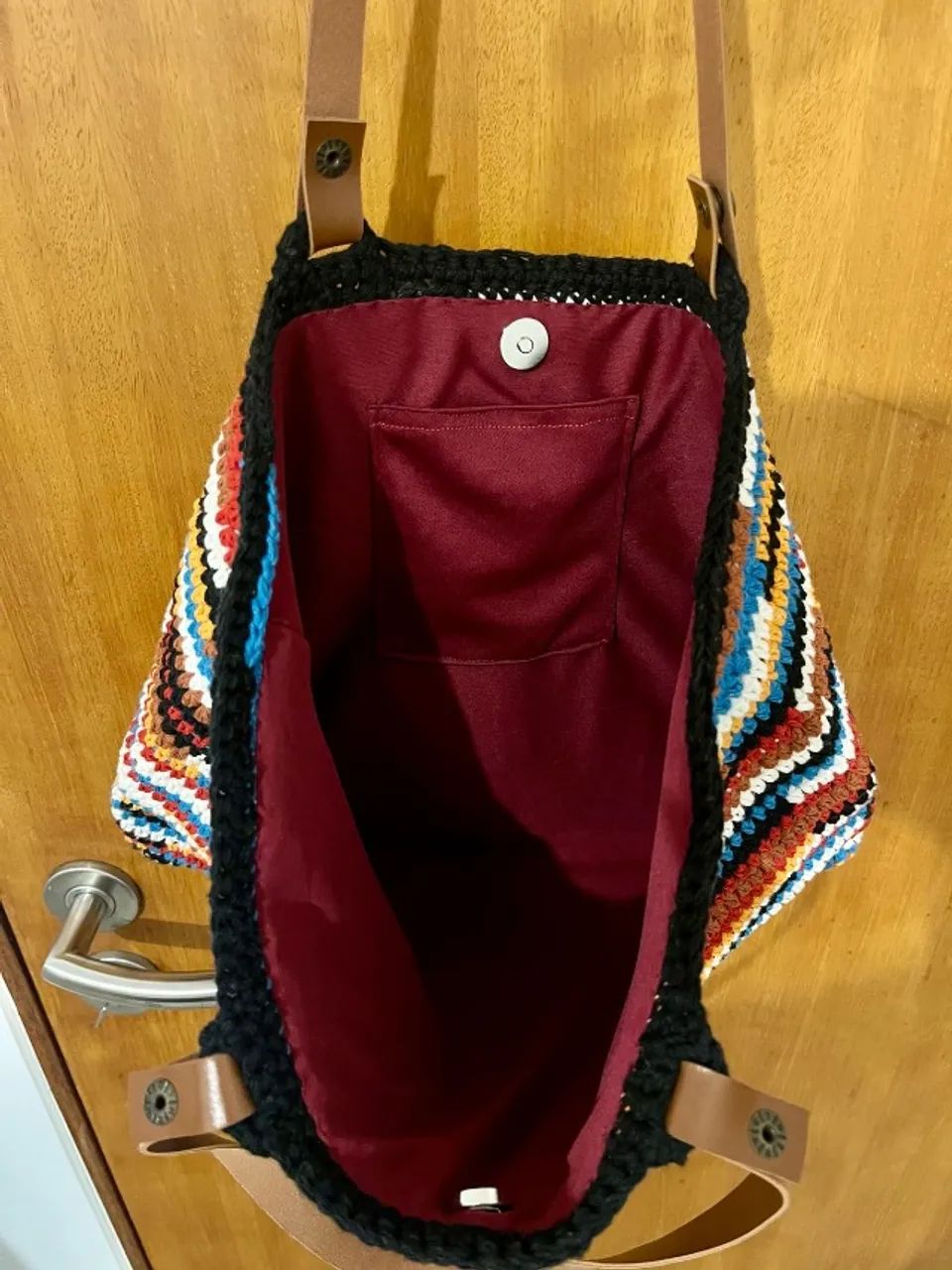 Bolsa de crochê colorida nova - Foto 4