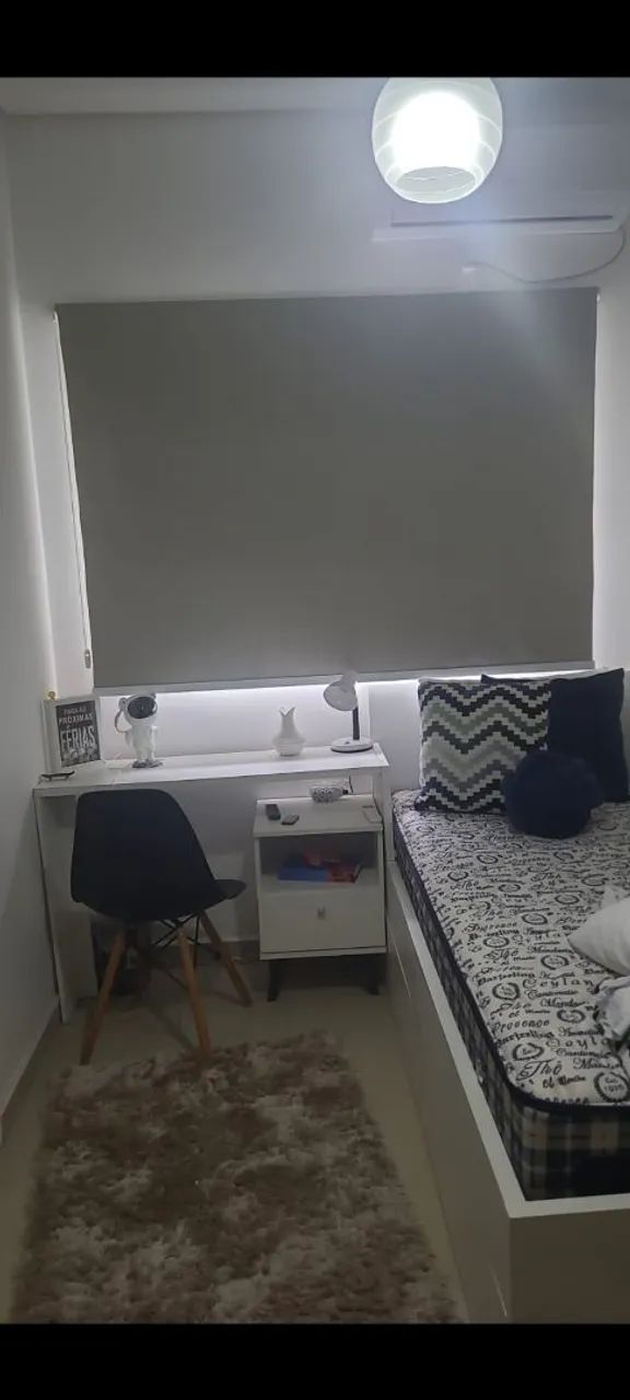 Roller blind64315085647617120