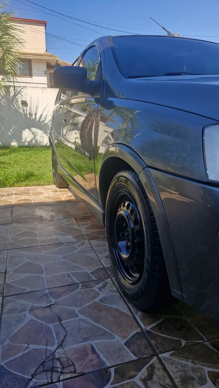 Corsa Hatch 1.4 Completo  - Foto 3