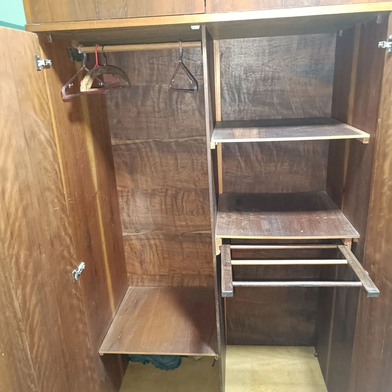 Armário antigo64386066313730121