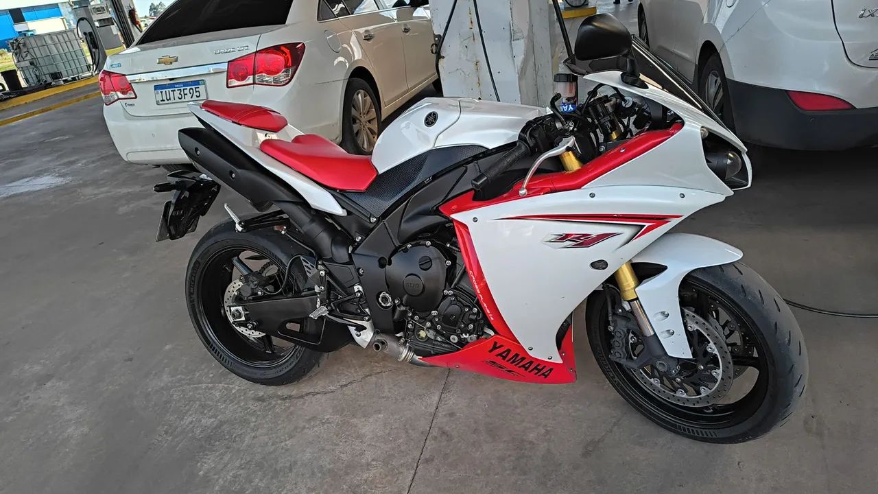 R1 CROSSPLANE  BAIXA KM  - Foto 13