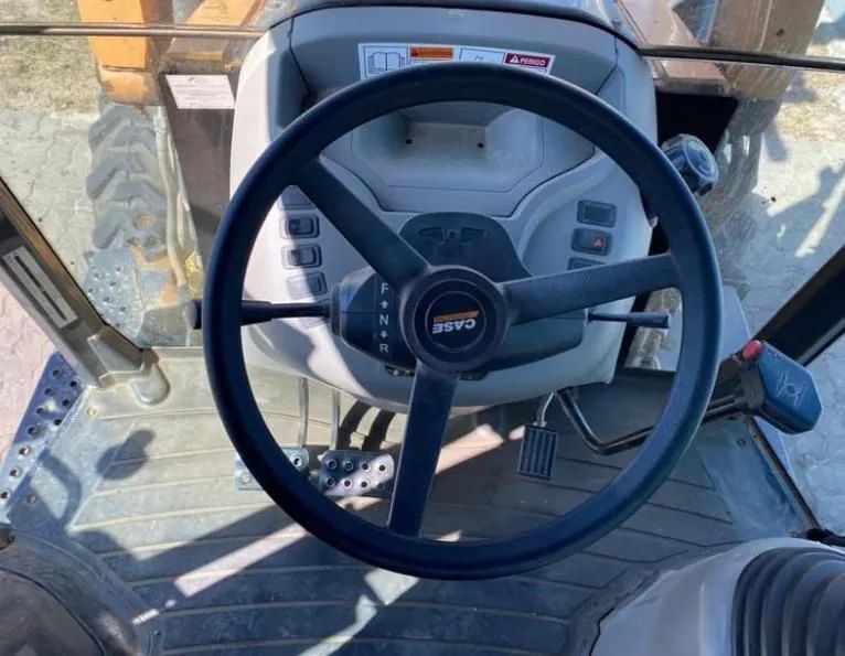 Retroescavadeira case 580n 4x4 ano 2016 - Foto 3