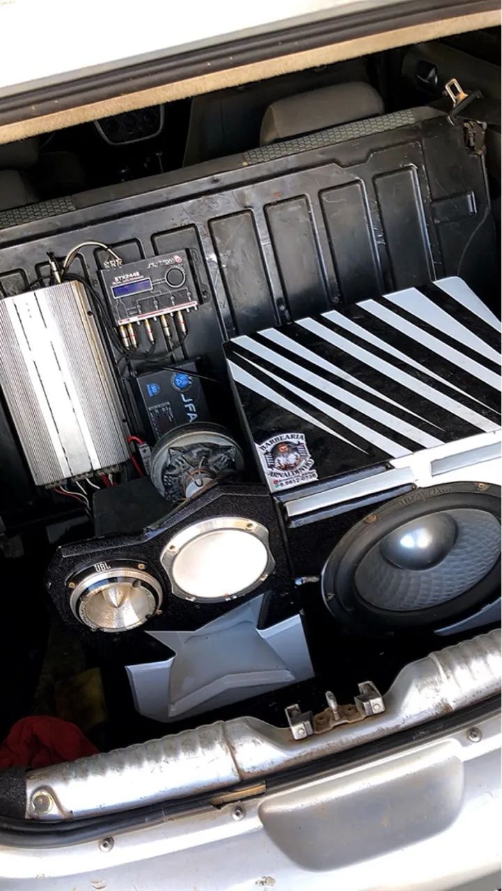 Som automotivo 64289670961923120