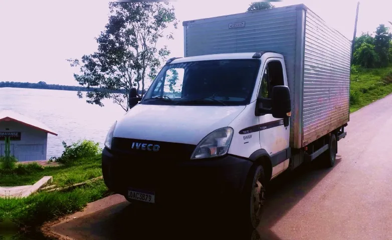 Frete Bau veiculo seguro ( 9.8856.2031 Manaus Frete ) veiculo cadastrado