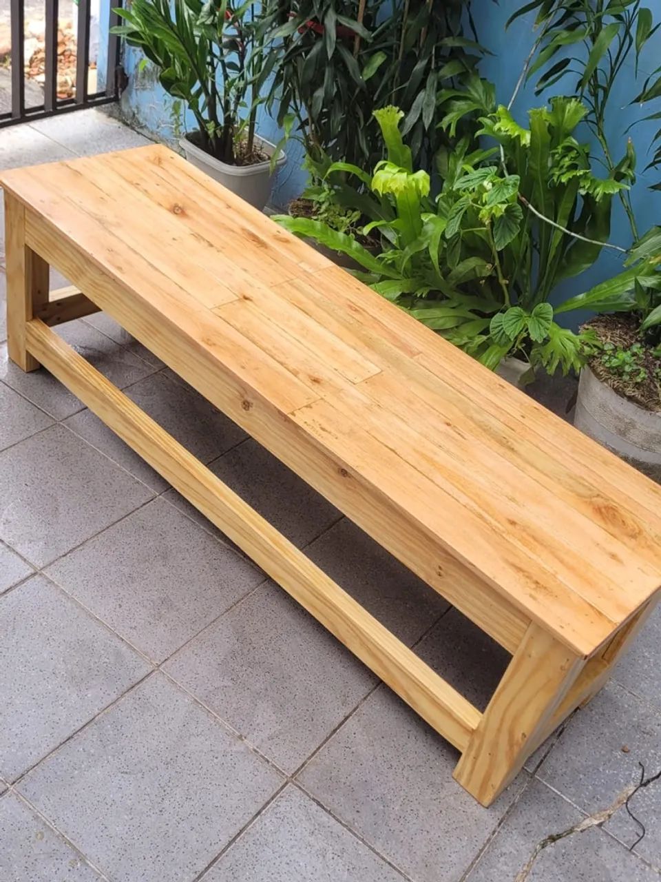 Banco de madeira em pallet 