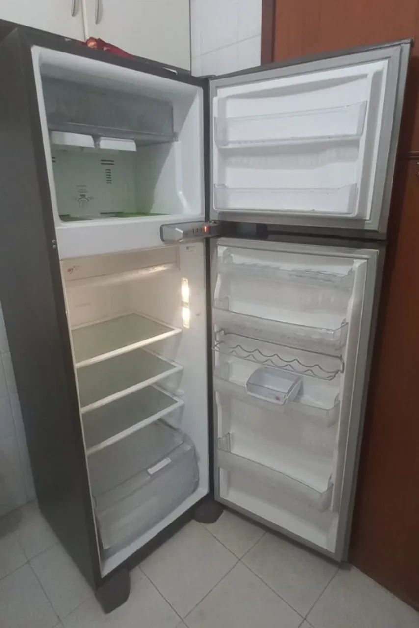 Geladeira Duplex Brastemp Inox 325 l.  - Foto 3