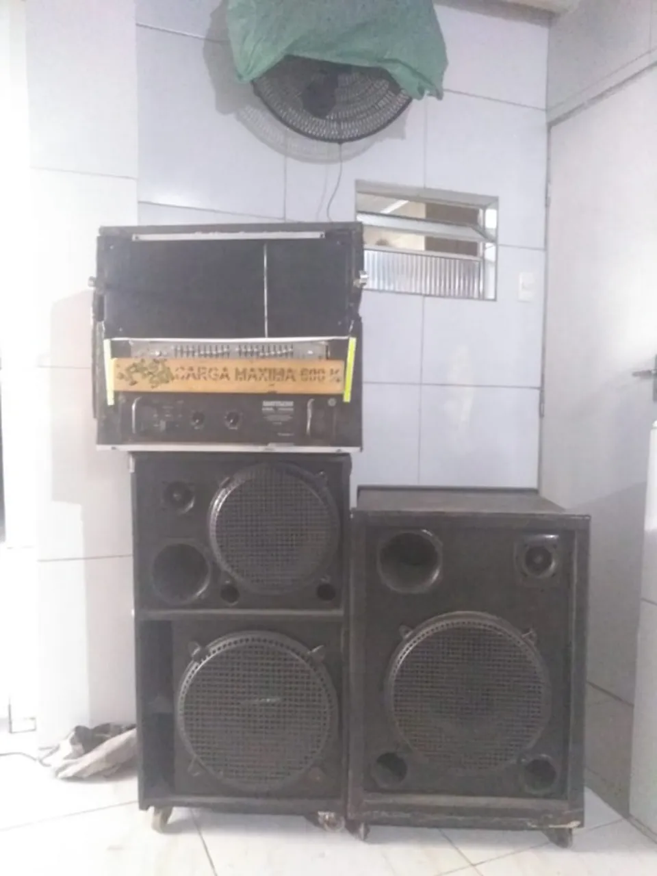VENDO SOM COMPLETO. TROCO EM TECLADO
