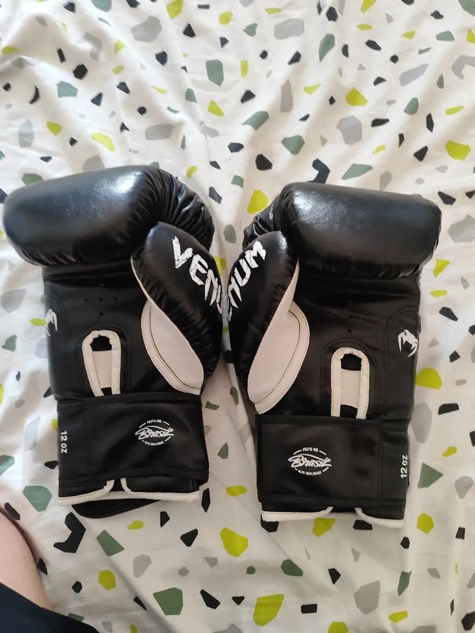 Luva venum giant para muay Thai e boxe 12 oz - Foto 3