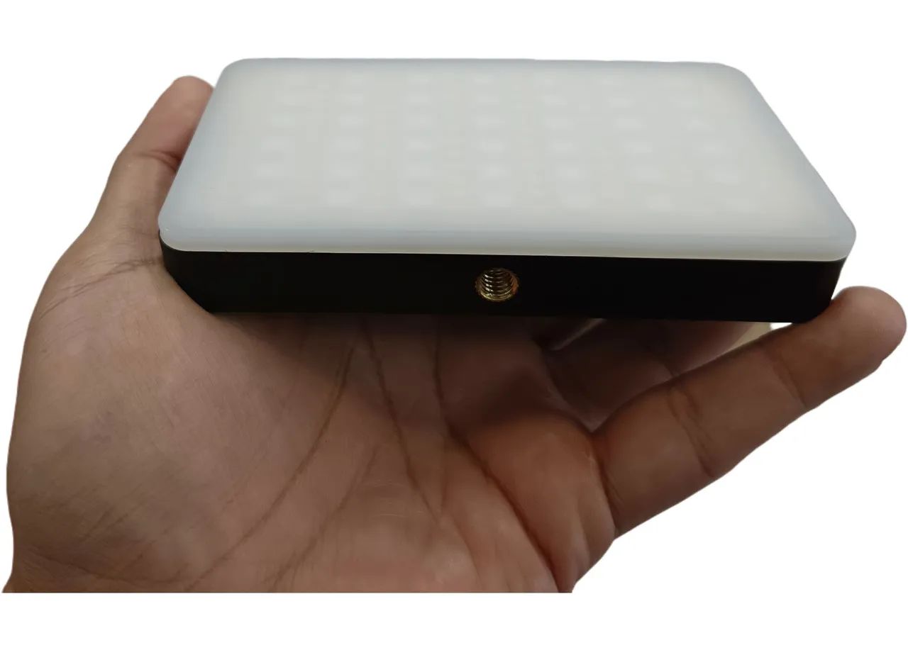 LUMINARIA DE LED PORTATIL RECARREGAVEL<br> - Foto 2